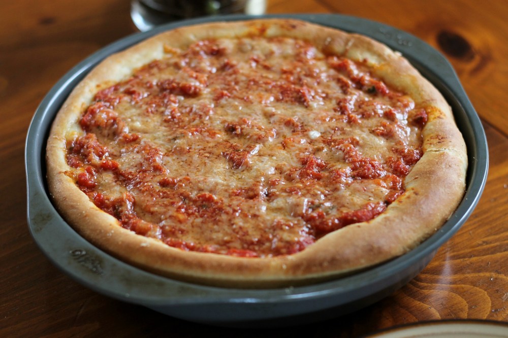 chicagodeepdishpizza1