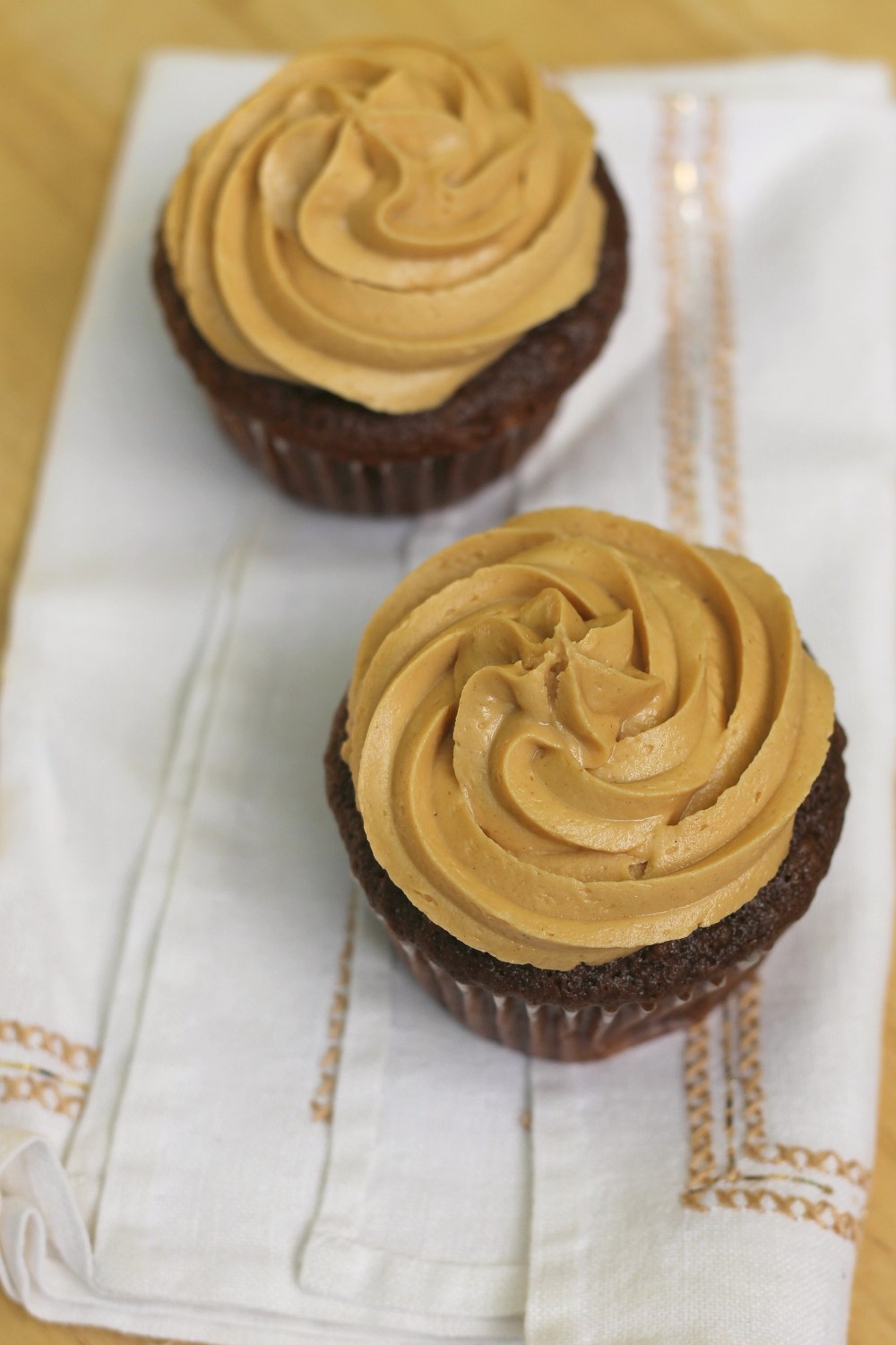 chocolatecupcakespeanutbutterfrosting